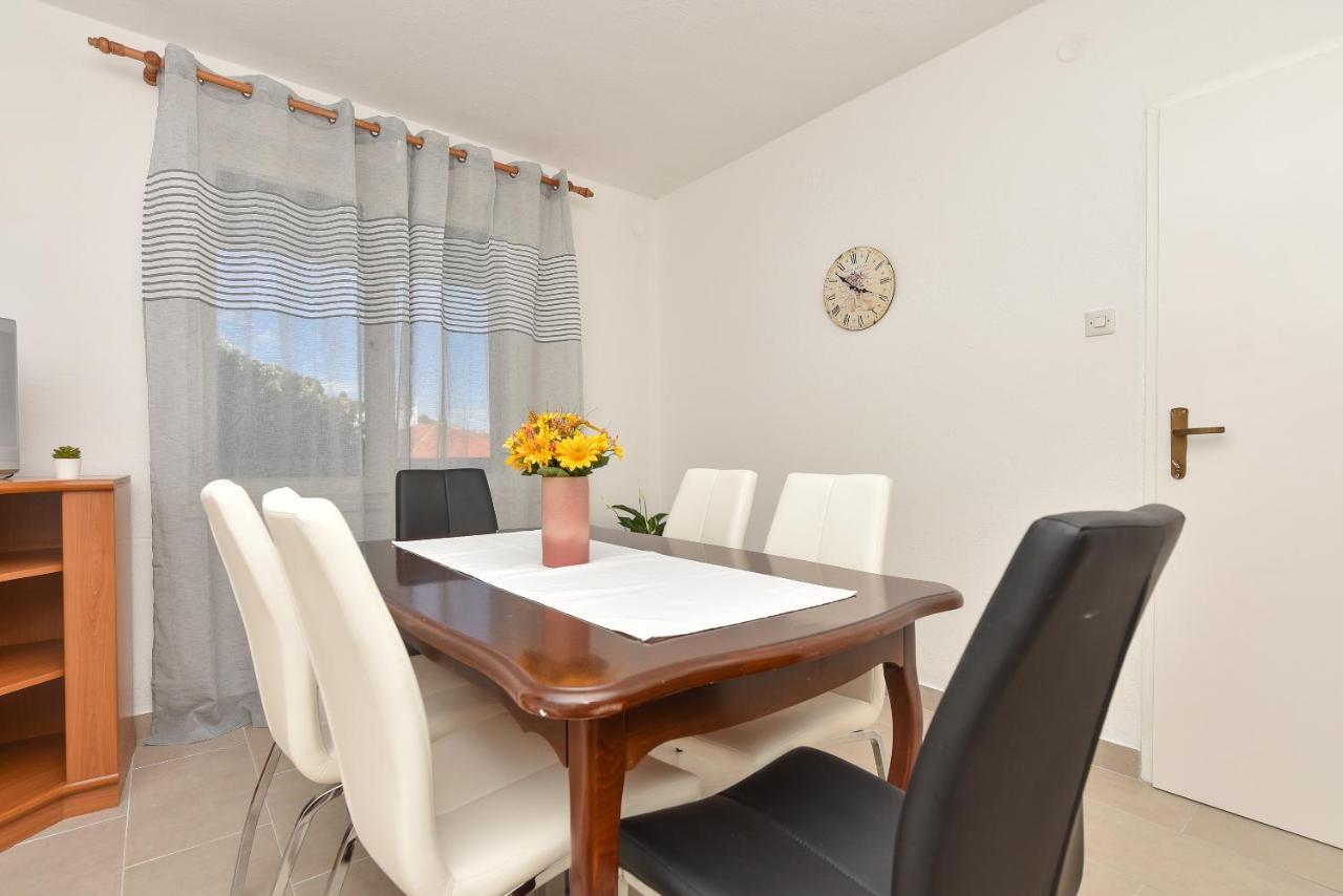 Apartments Marsela Tučepi Εξωτερικό φωτογραφία